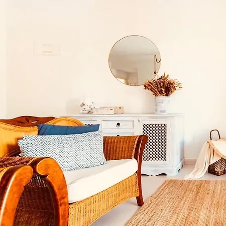 Bright Ideal For Long Appartement